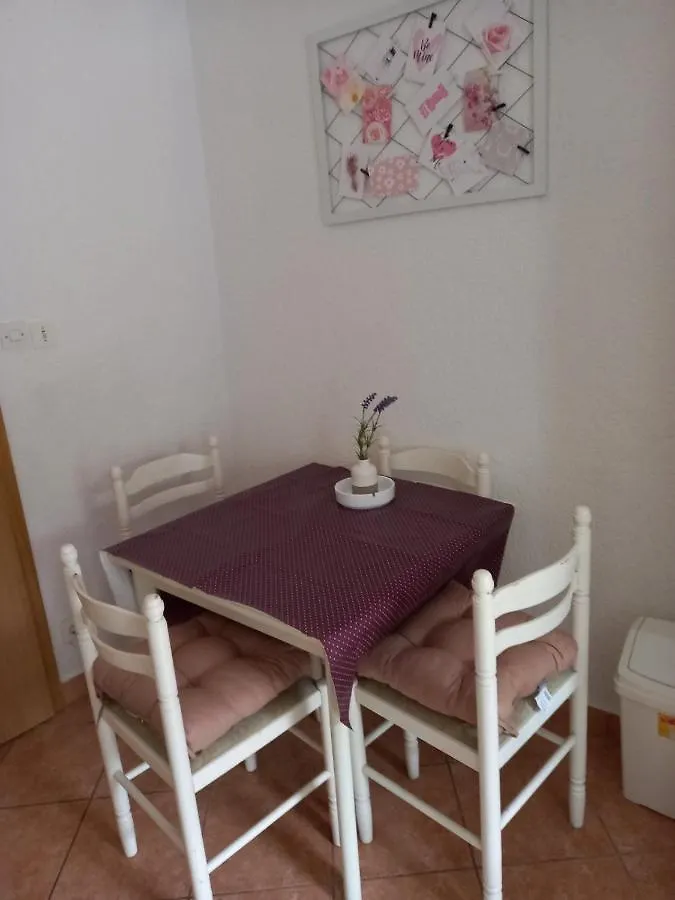 Apartment Studio Ana